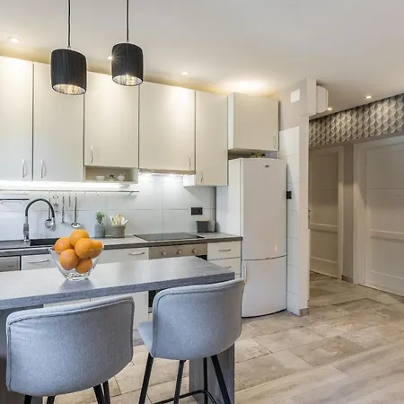 Artistic Chill Art 2+2.centar Of Split. Apartmán