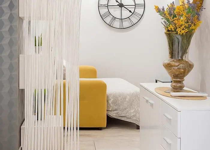 Apartament Artistic Chill Art 2+2.centar Of Split. Split