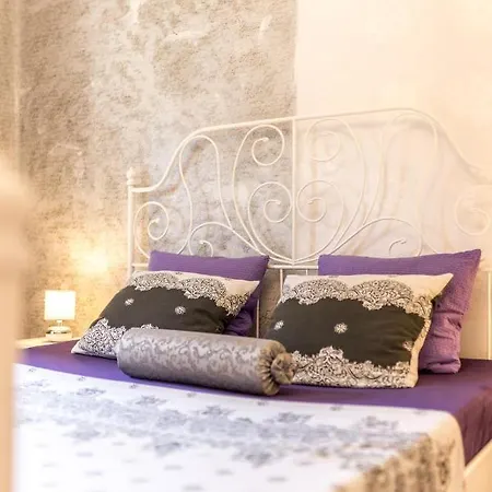 Apartment Artistic Chill Art 2+2.centar Of Split.
